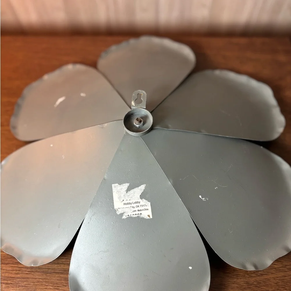 Unbranded Gray Metal Flower Wall Decor with Neutral Wooden Accents